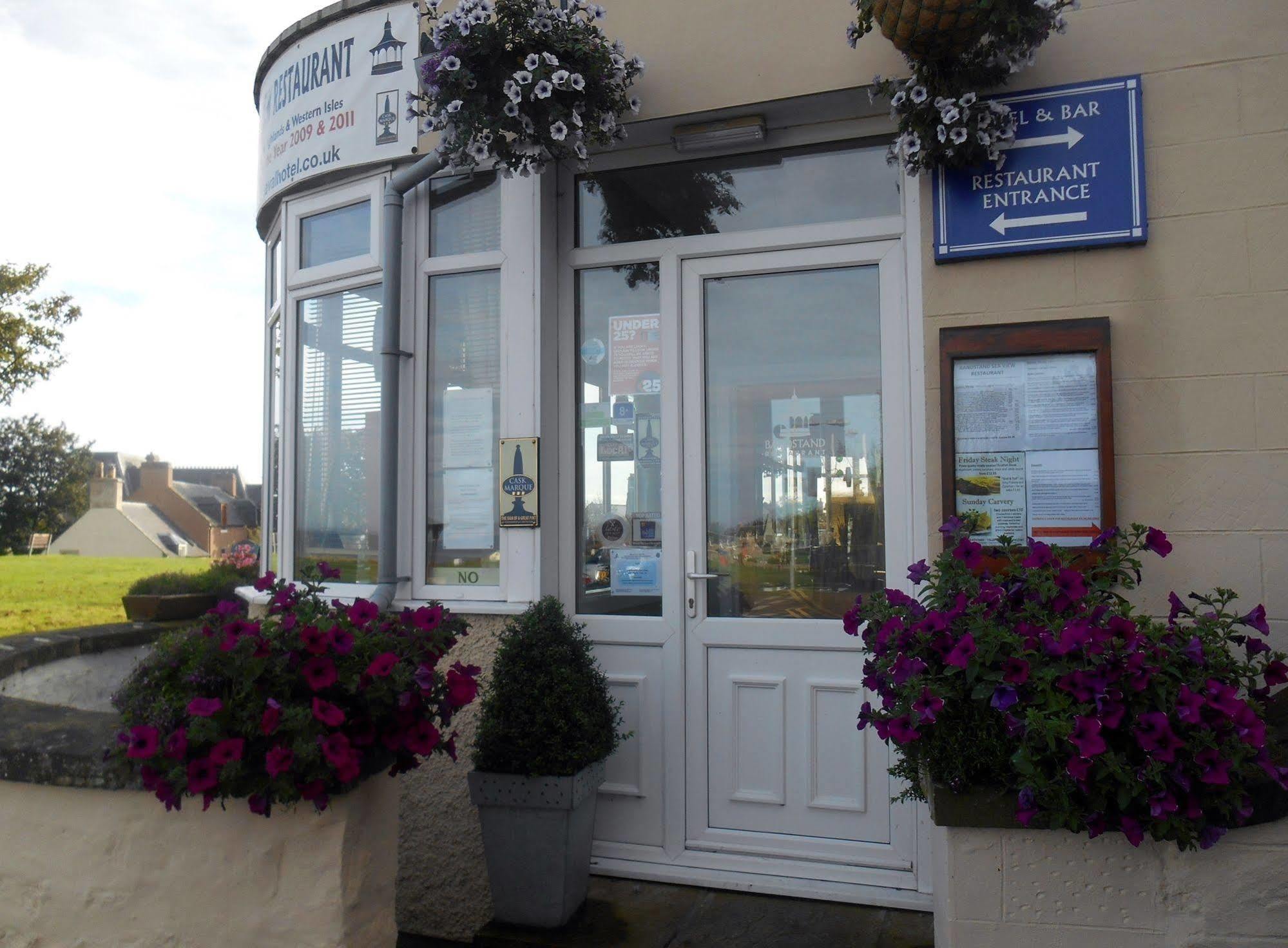 The Bandstand Hotel Nairn Eksteriør billede